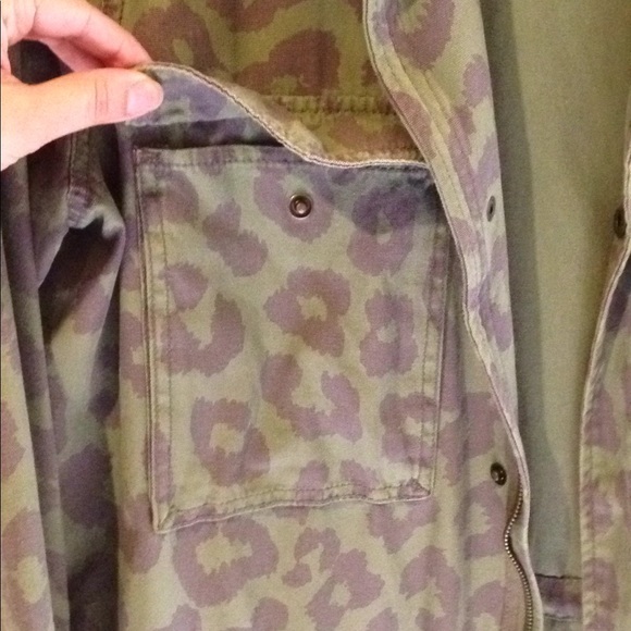 Coat - Picture 5 of 8